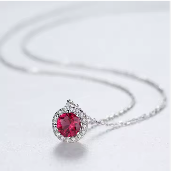 Ruby Noor Pendant 🌹